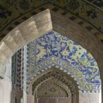 イスファハーンのイマーム広場を徹底解説！「世界の半分」と謳われた理由から歴史、7つの見どころまで完全ガイド